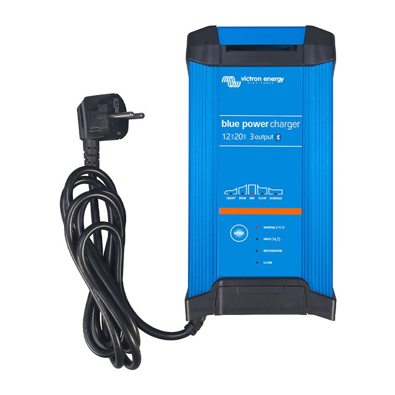 Blue Smart IP22 Charger 12/20 (3)