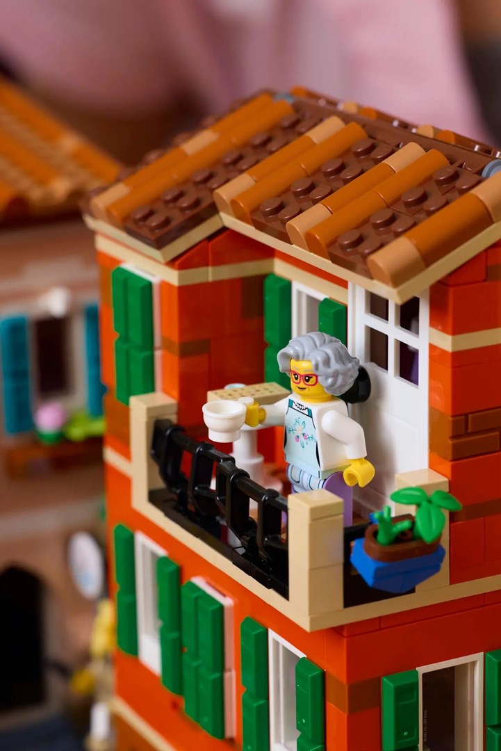 LEGO IDEAS 21359 Italian Riviera
