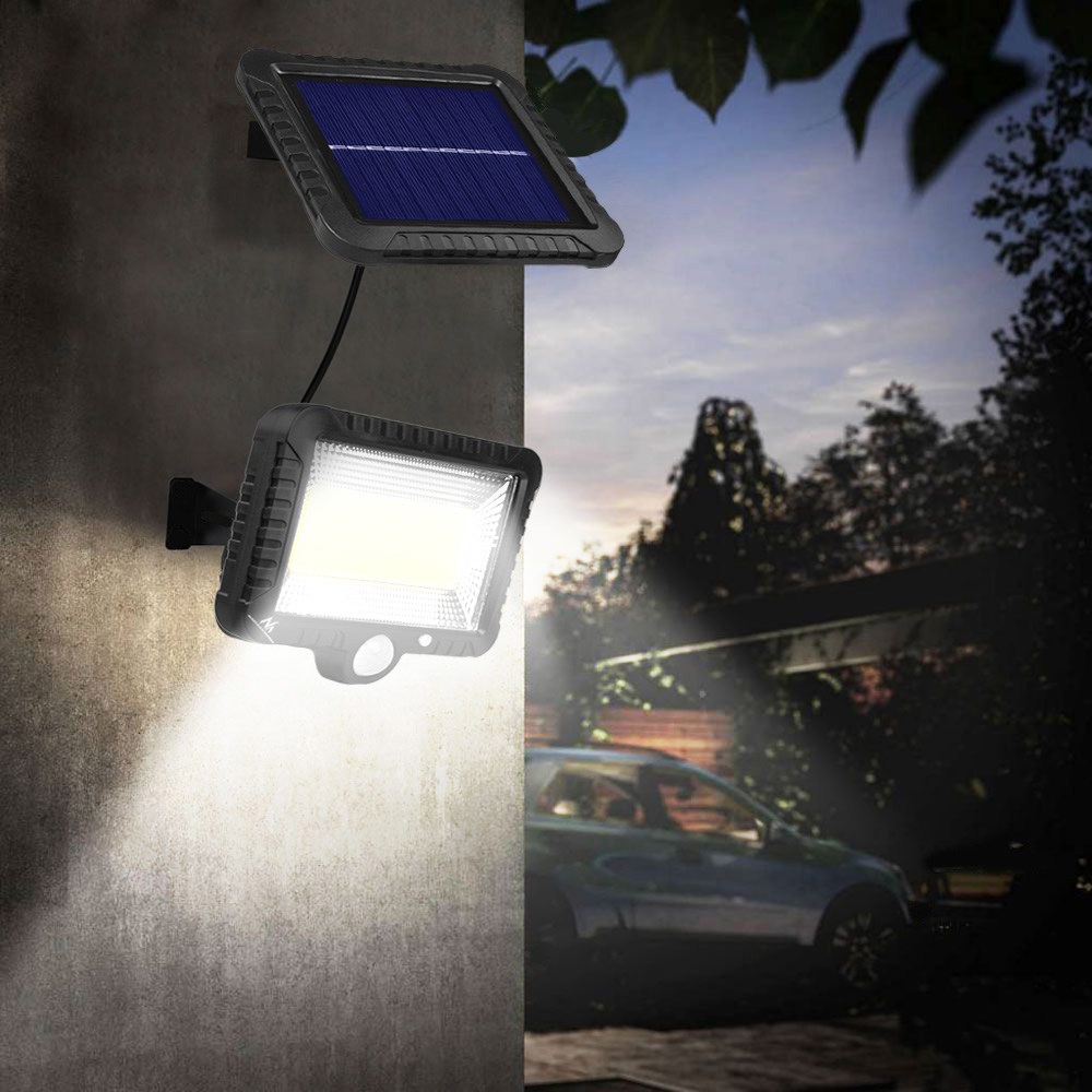 Maclean Energy MCE438 Solar LED Floodlight With Motion Sensor IP44 5W 400lm 6000K Cold White Lithium Battery 1300 MAh 5.5V DC