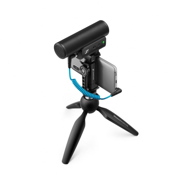 Sennheiser MKE 400 Mobile Kit - Condenser Supercardioid Microphone With Low-Pass Filter With Manfrotto Tripod
