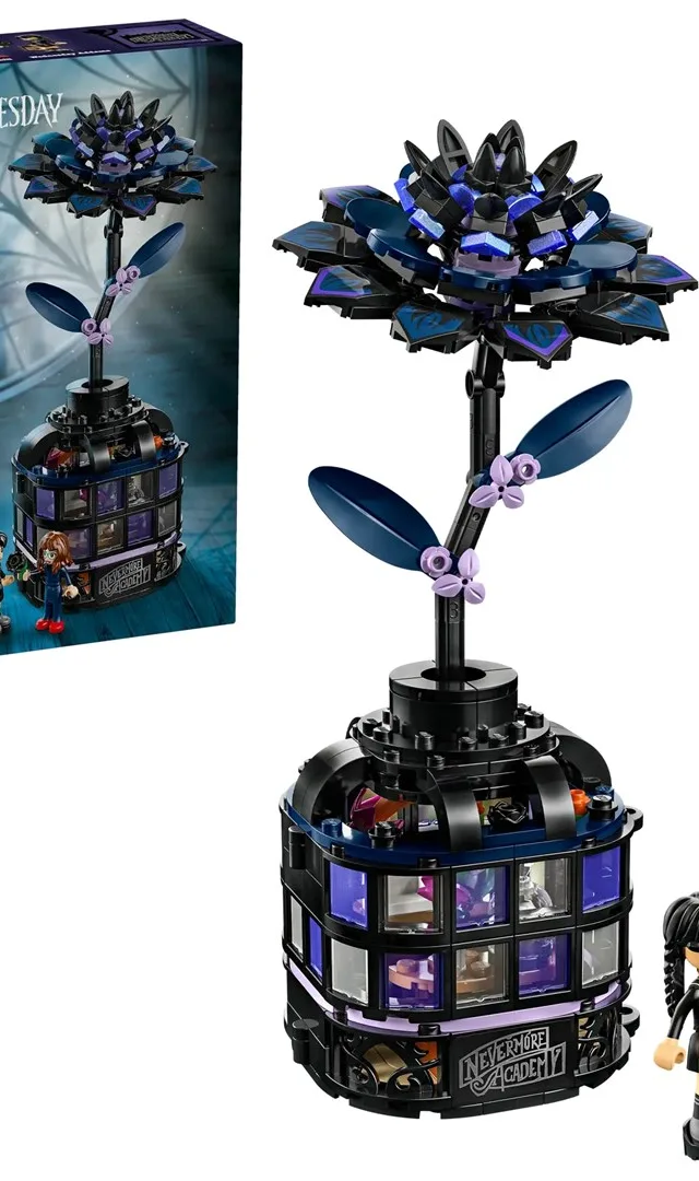 LEGO 76784 Wednesday Schwarze Dahlie