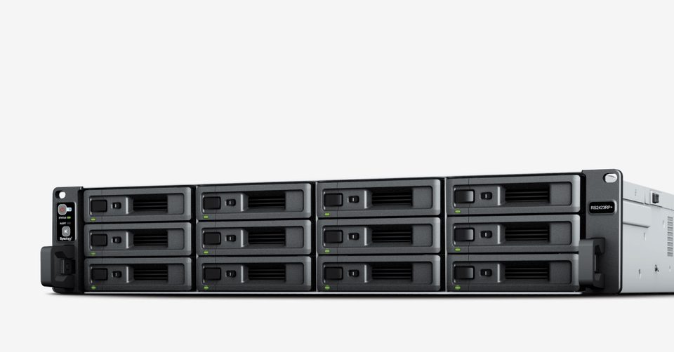 Synology RackStation RS2423RP+II NAS Rack (2U) AMD Ryzen V1780B 8 GB DDR4 0 TB DiskStation Manager Black