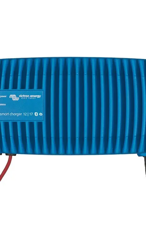 Blue Smart IP67 Charger 12/17 (1)