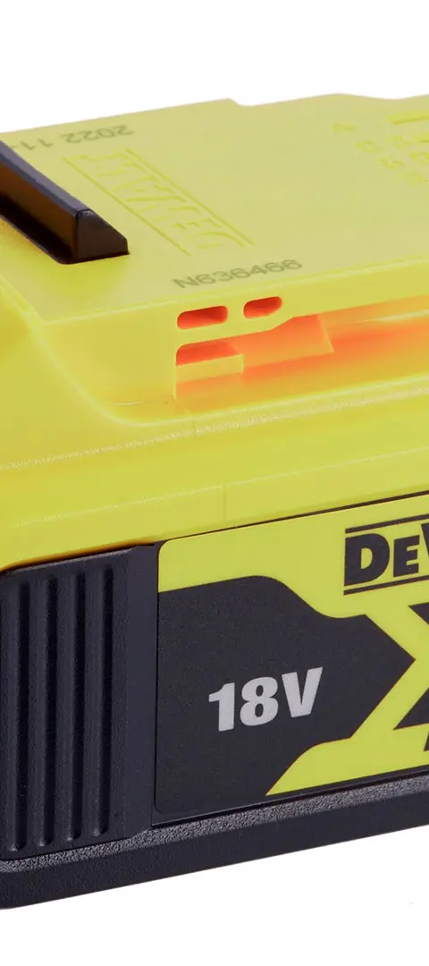 DeWALT DCB184-XJ Cordless Tool Battery / Charger
