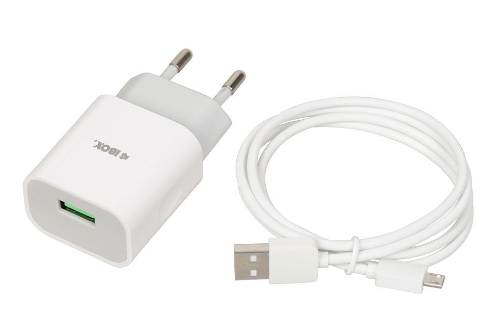 iBox ILUC41W mobile device charger Universal White AC Indoor