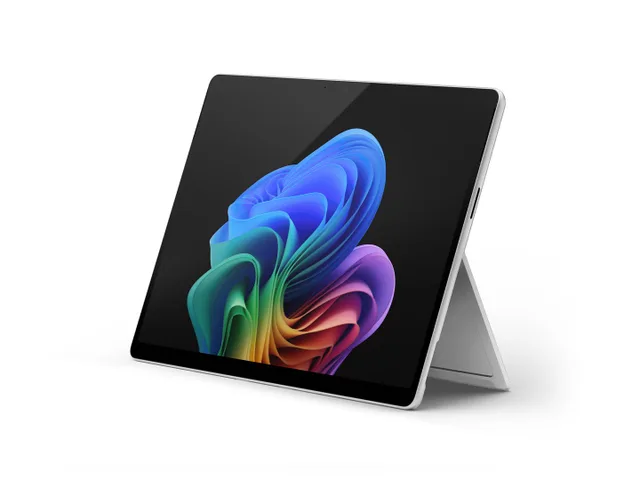 Microsoft Surface Pro 11 Copilot+ PC Intel Core Ultra 5 256 GB 33 cm (13") 32 GB Wi-Fi 7 (802.11be) Windows 11 Pro Platinum