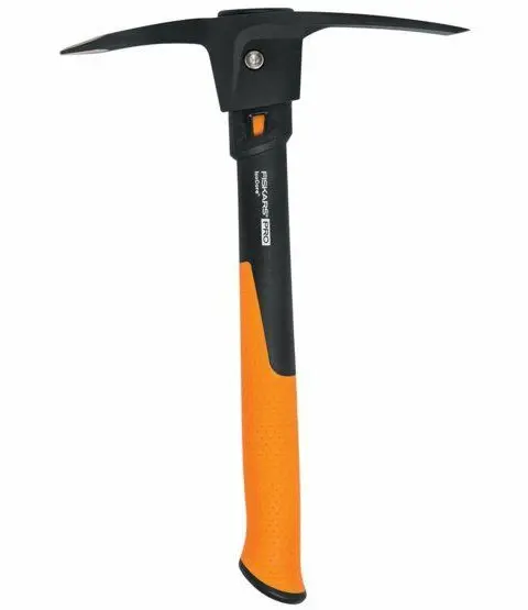 FISKARS PICKAXE WITH POINT S 0.68KG ISOCORE