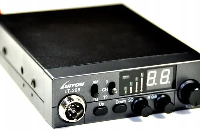Luiton LT-298 ASQ AM/FM CB Radio Cigarette Lighter Plug Black