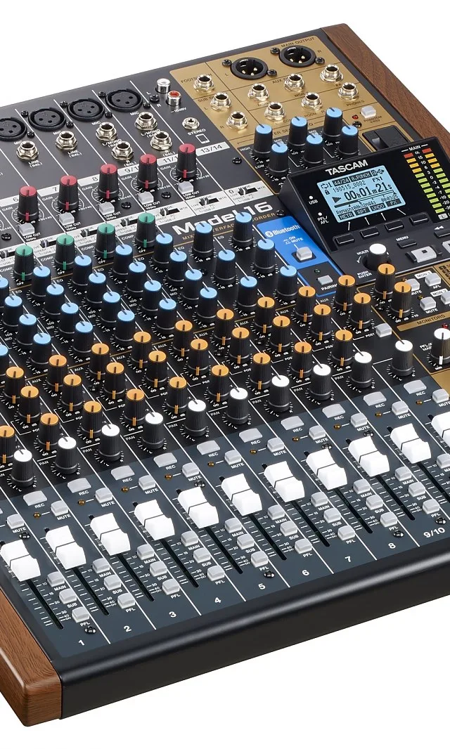 Tascam MODEL 16 Audio Mixer 16 Channels 20 - 30000 Hz Black Gold Wood