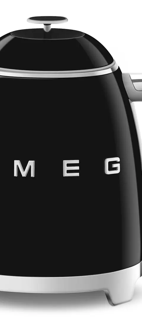 SMEG KLF05BLEU Mini Wasserkocher Black
