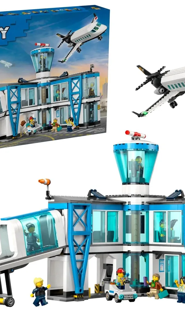 LEGO CITY 60502 Airport With Airplane