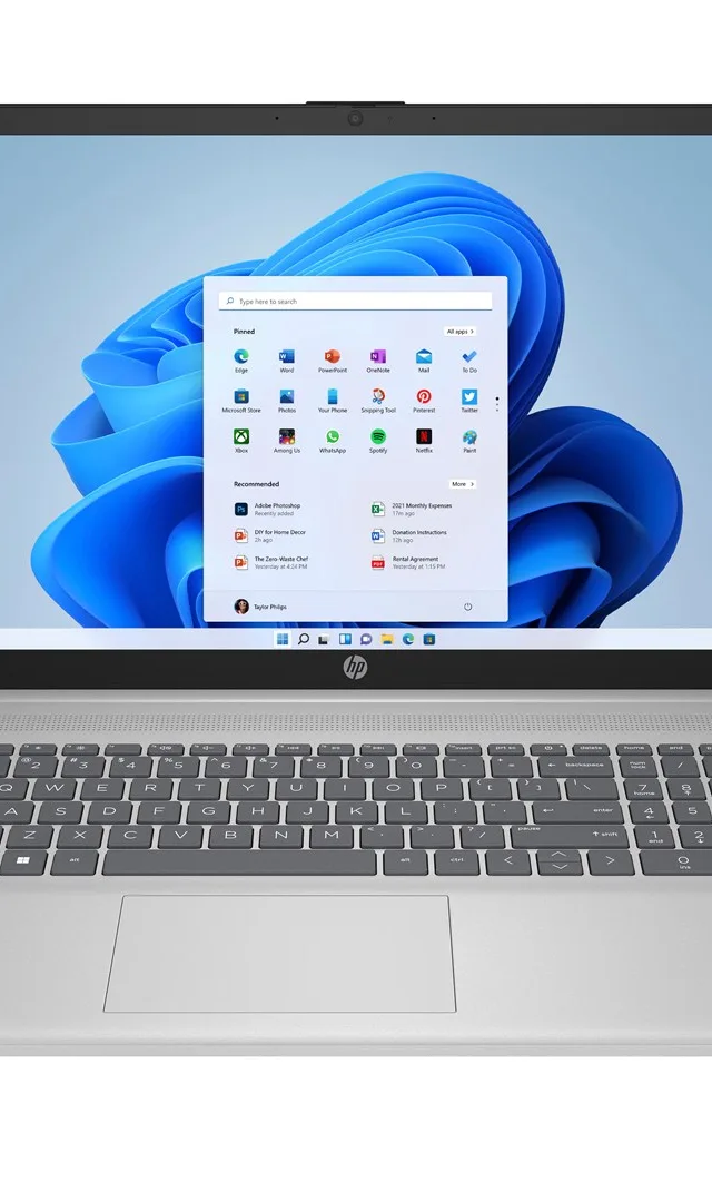 HP 17-Cn4007nw Intel Core 7 150U Laptop 43.9 Cm (17.3 ) Full HD 16 GB DDR4-SDRAM 512 GB SSD Wi-Fi 6 (802.11ax) Windows 11 Home Silver
