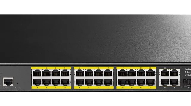 Cudy GS2028PS4 Managed L2 Gigabit Ethernet (10/100/1000) Power over Ethernet (PoE) 1U Black