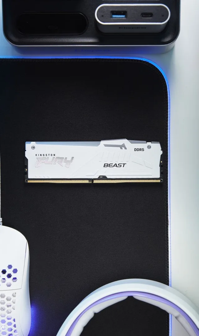 Kingston Technology FURY Beast 32GB 6000MT/s DDR5 CL40 DIMM (Kit of 2) White RGB XMP