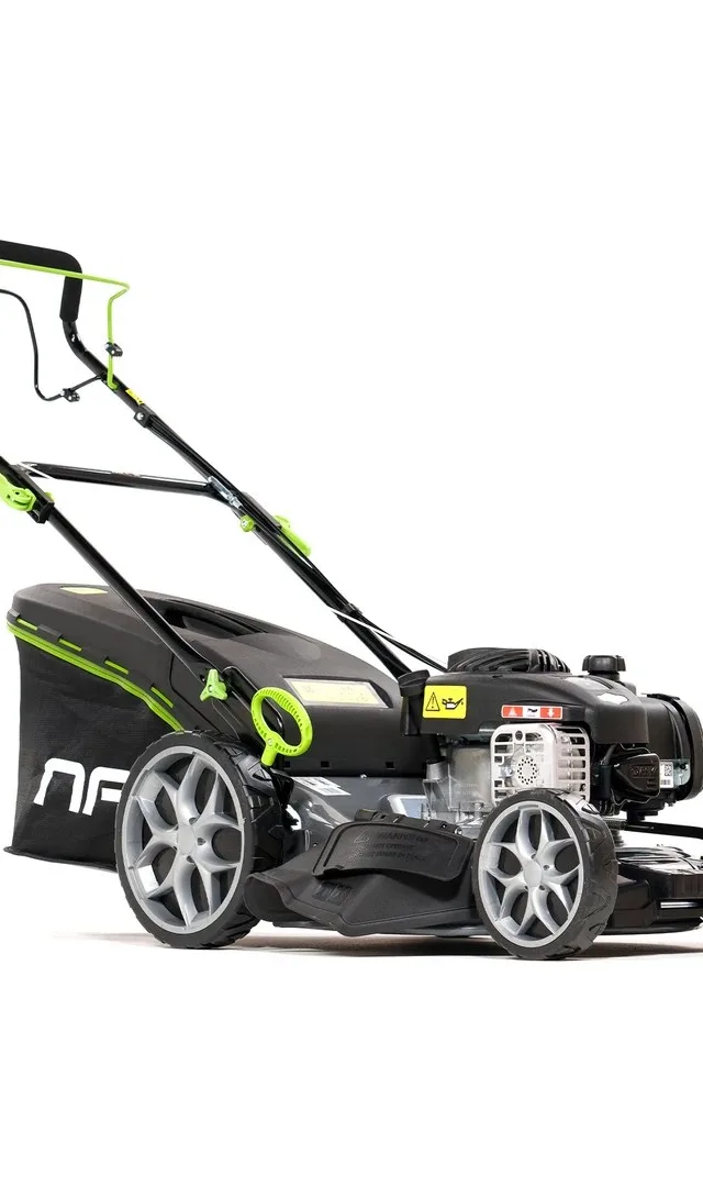 NAC LAWN MOWER WAS ASLEEP. B S 125cc LS46-450E-HSS-JR Drivetrain