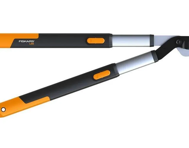 Fiskars Teleskop-Astschere SmartFit L86