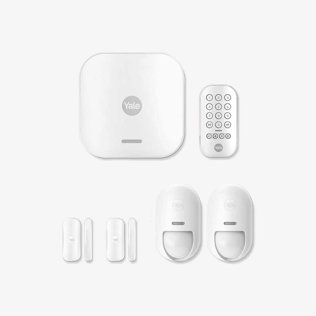 Yale Smart Alarm Starter Kit 7 Items - Control Panel Keypad Remote Control 2x Motion Sensor 2x Window/Door Sensor