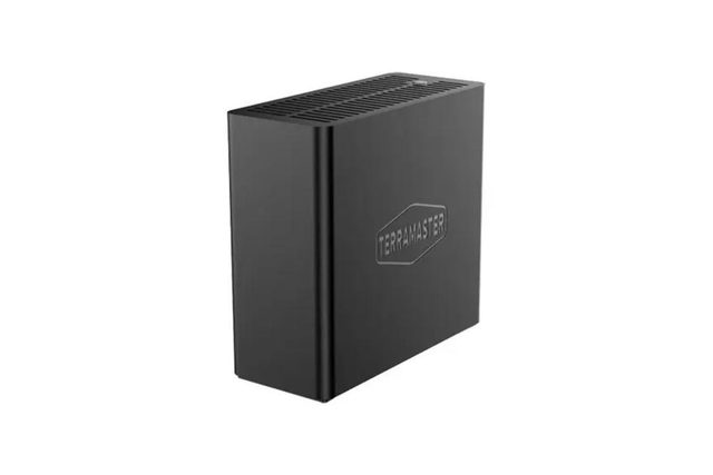 TERRAMASTER F4 SSD 4bay All SSD NAS.Quad Core.8GB DDR5.Diskl