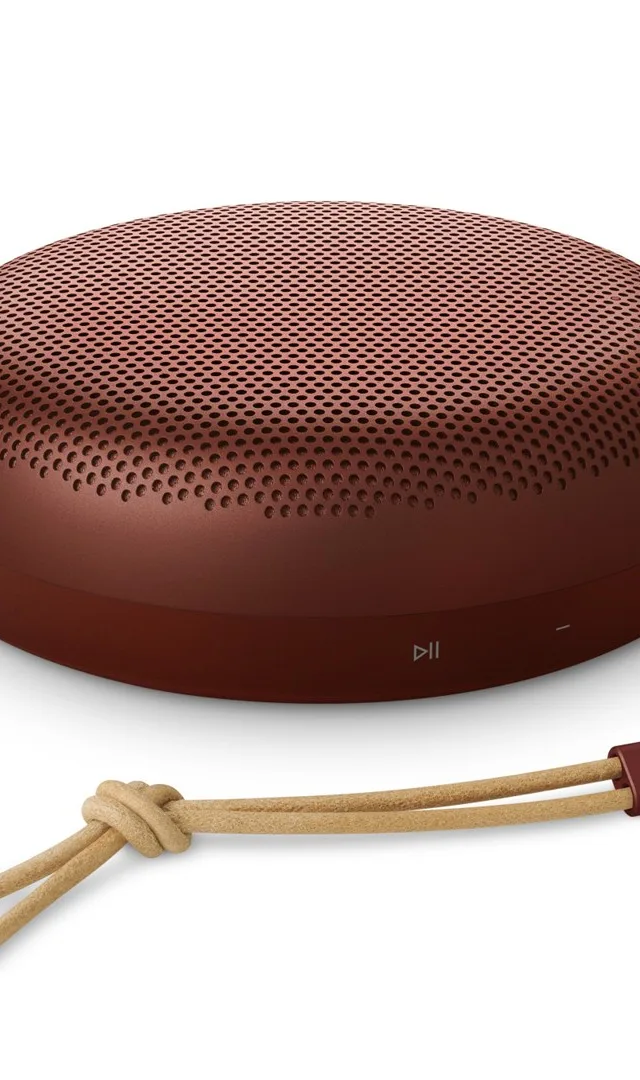 Bang Olufsen BeoSound A1 3rd Gen Stereo Portable Speaker Red 60 W