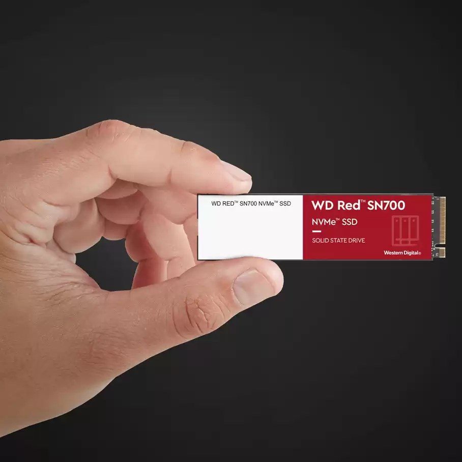 Western Digital Red WD ™ SN700 NVMe™ POWERED BY SANDISK 1 TB