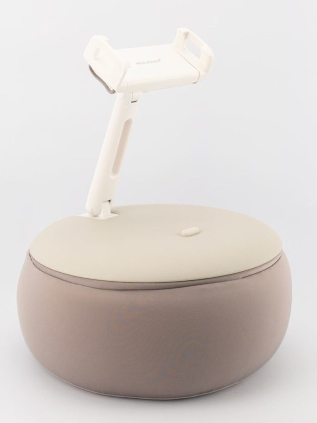RealPower PillowStand-1 Passive holder Mobile phone/Smartphone, Tablet/UMPC Beige