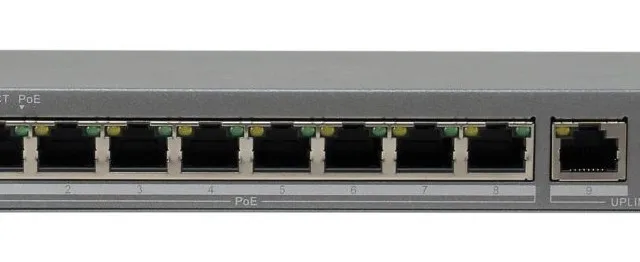 PoE Switch 8xGE PoE/1xGE/1xSFP 120W Unmanag.Plastik