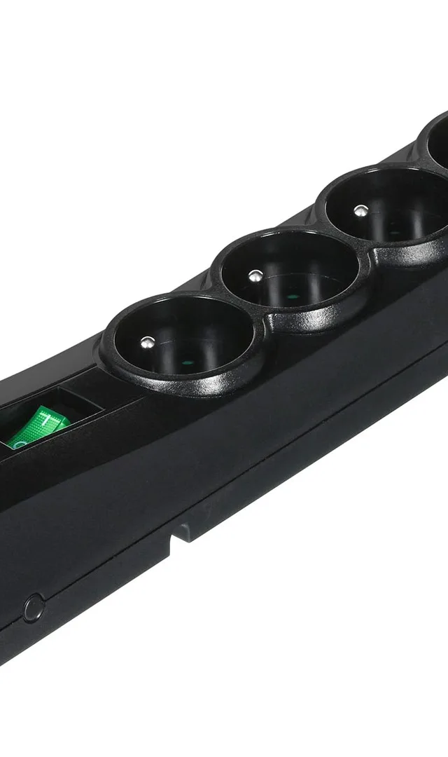 Ever CLASSIC 3m Black 5 AC outlet(s) 250 V