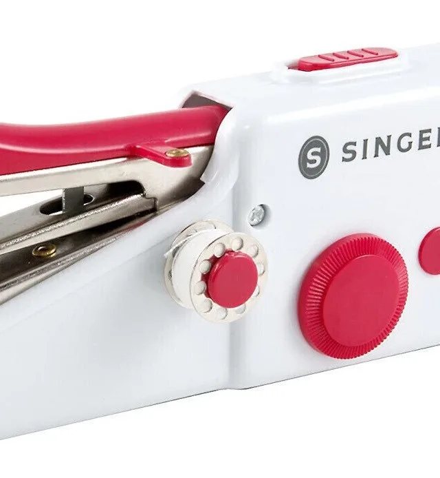 SINGER Stitch Sew Quick Mini Mechanical Sewing Machine AA Battery White
