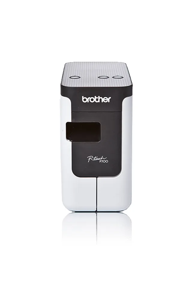 Brother PT-P700 label printer 180 x 180 DPI 30 mm/sec Wired TZe