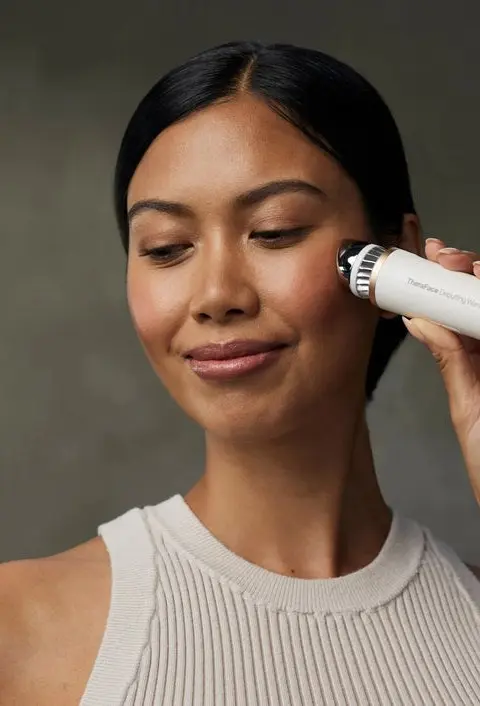 Therabody Theraface Depuffing Wand Massager Face White