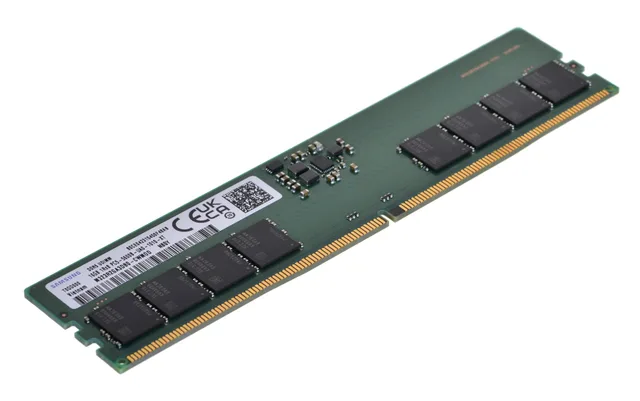Samsung UDIMM Non-ECC 16GB DDR5 1Rx8 5600MHz PC5-44800 M323R2GA3DB0-CWM