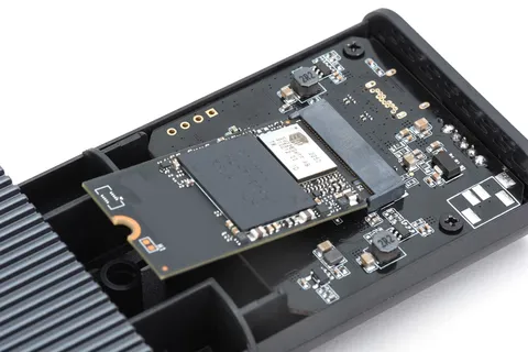 Digitus USB M.2 hard disk enclosure, SSD, external, NVMe, 40Gbps, USB 4.0, aluminum, toolfree