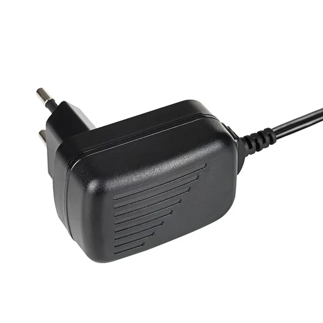 Akyga AK-TB-09 power adapter/inverter Indoor 5 W Black