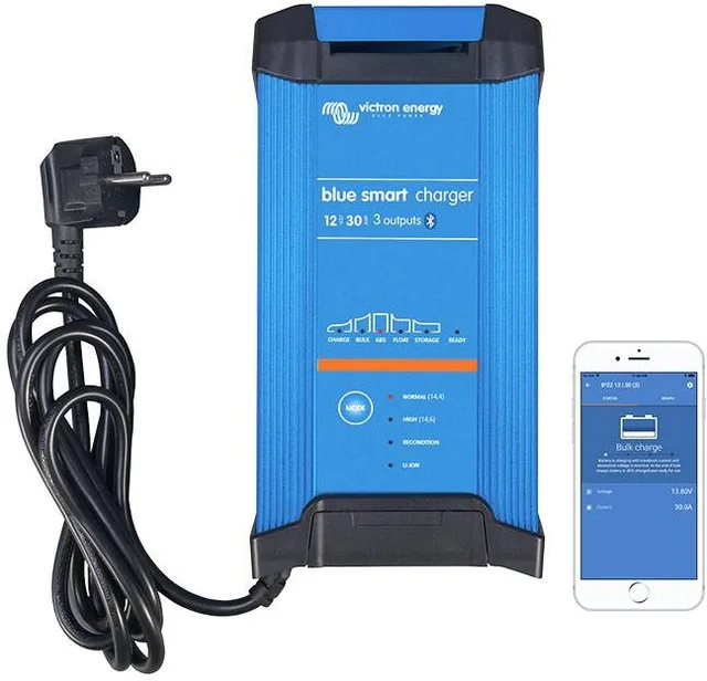 Blue Smart IP22 Charger 12/30 (3)