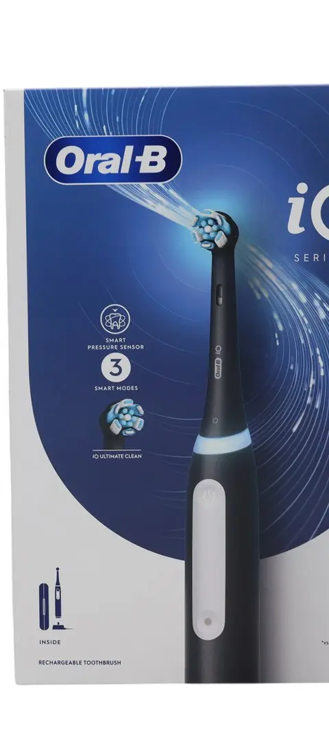 Oral-B IO Series 3 Travelcase Black