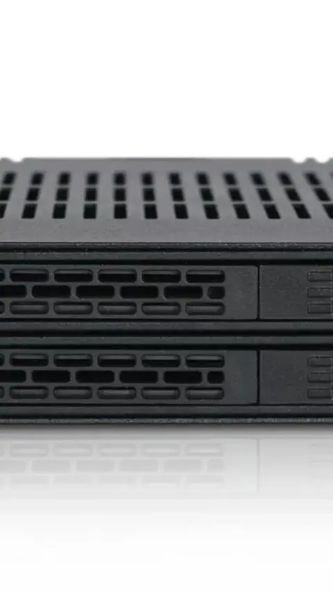 Icy Dock MB742SP-B drive bay panel Black