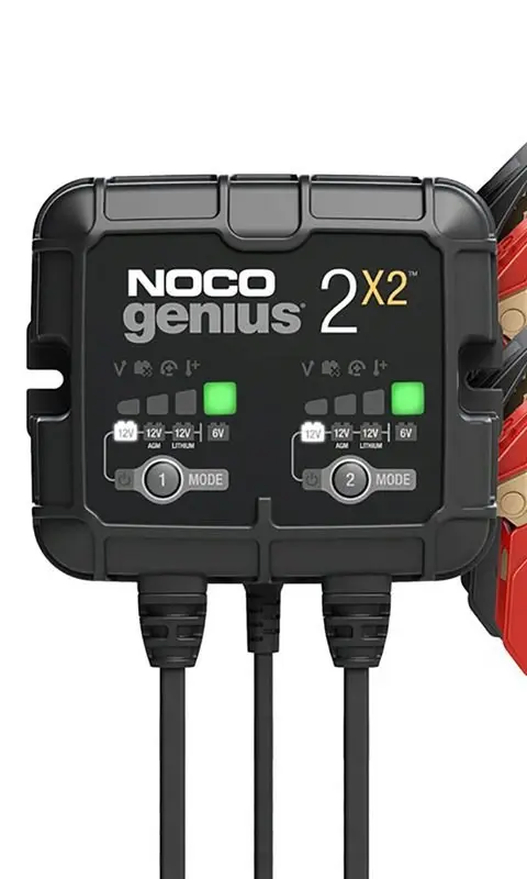 GENIUS2X2 4A 2-Bank Battery Charger