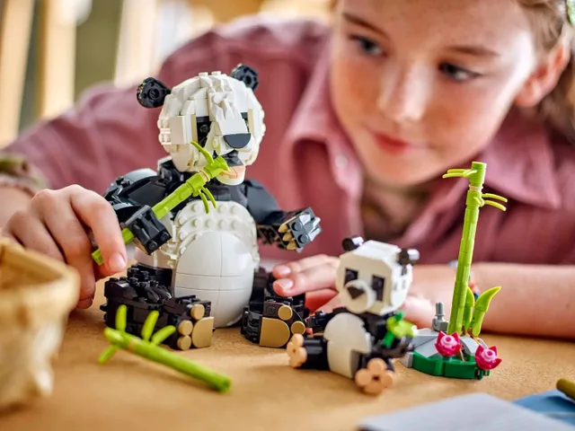 LEGO Creator Wilde Tiere: Pandafamilie 31165
