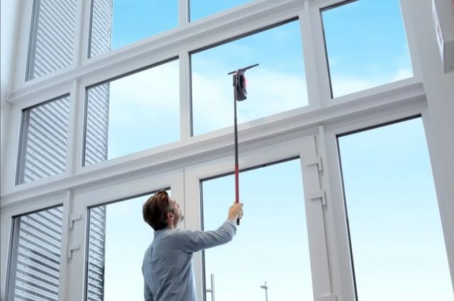 Window Squeegee With Pole Vileda