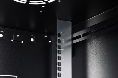Wall-mounted enclosure Dynamic Basic series - 600x600 mm (WxD)