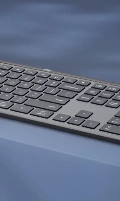 Logitech MK950 Signature Slim Combo for Business