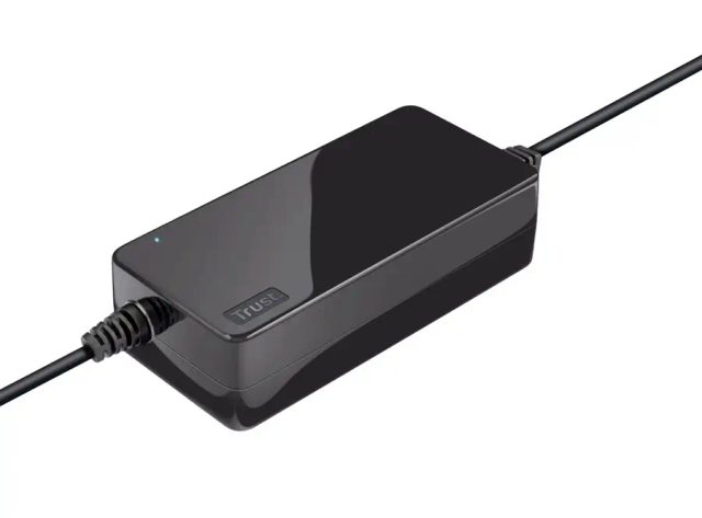 Trust Primo power adapter/inverter Indoor 70 W Black