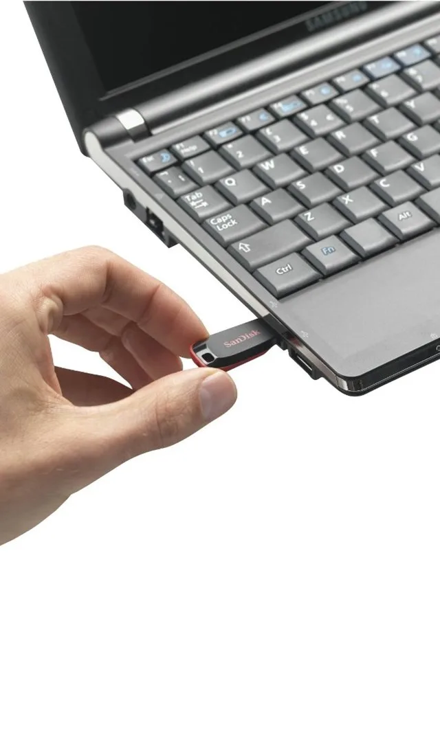 SanDisk Cruzer Blade 128GB USB 2.0 Flash Drive