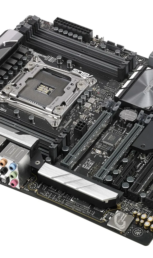 ASUS WS C422 PRO/SE Intel® C422 LGA 2066 (Socket R4) ATX