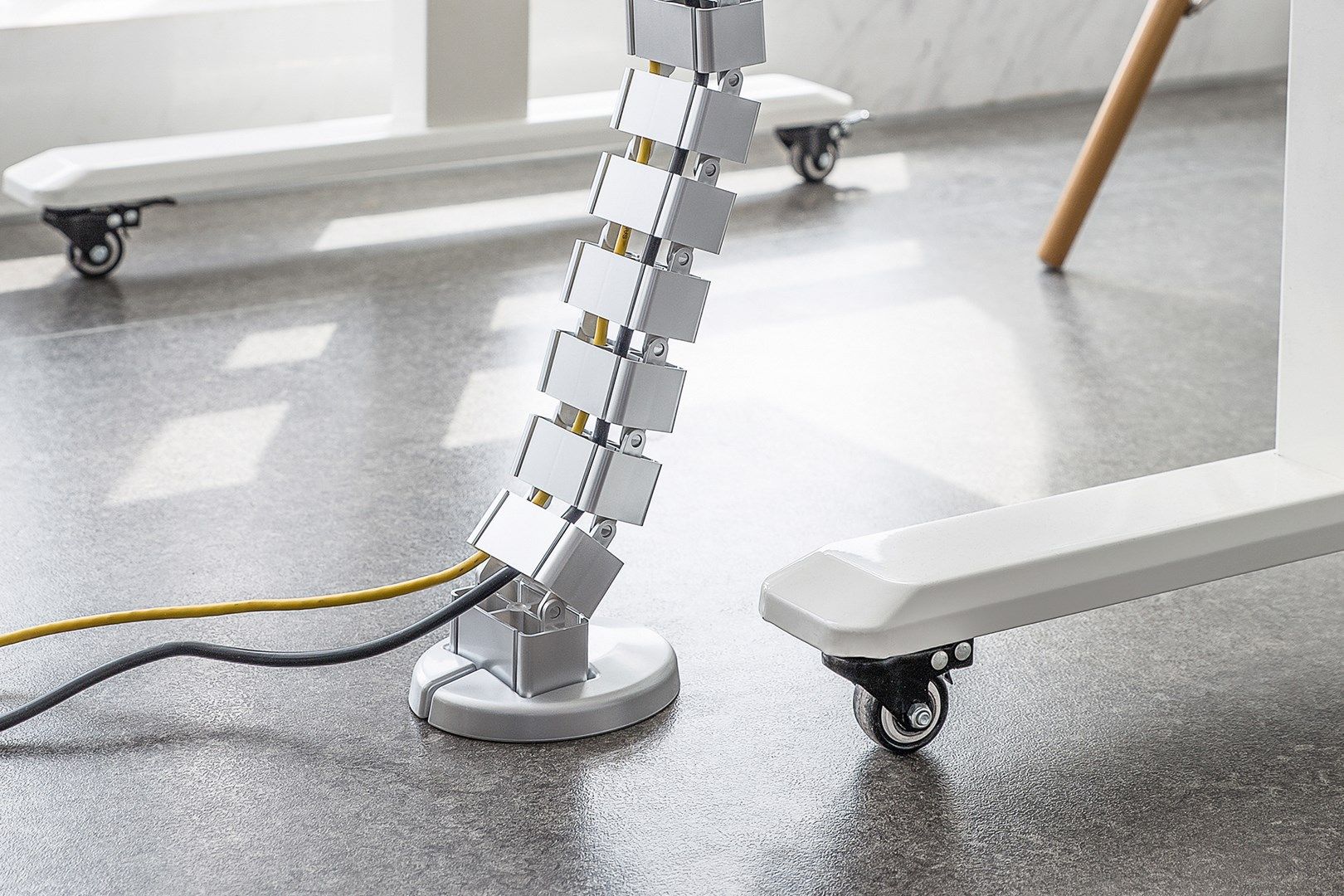 Digitus Cable Management Spine - Adjustable Length