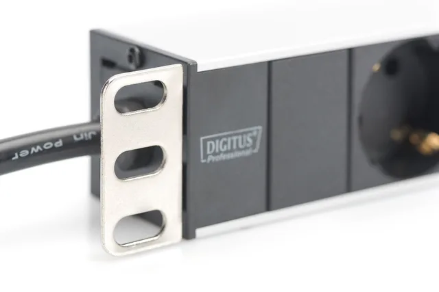 aluminum outlet strip, 8 safety outlets, 2 m supply safety plug